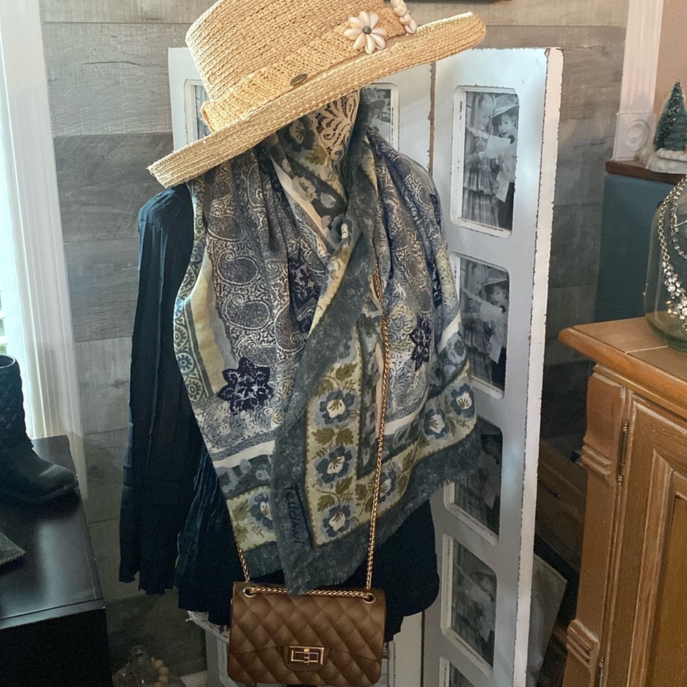 Feliciani wool blend scarf